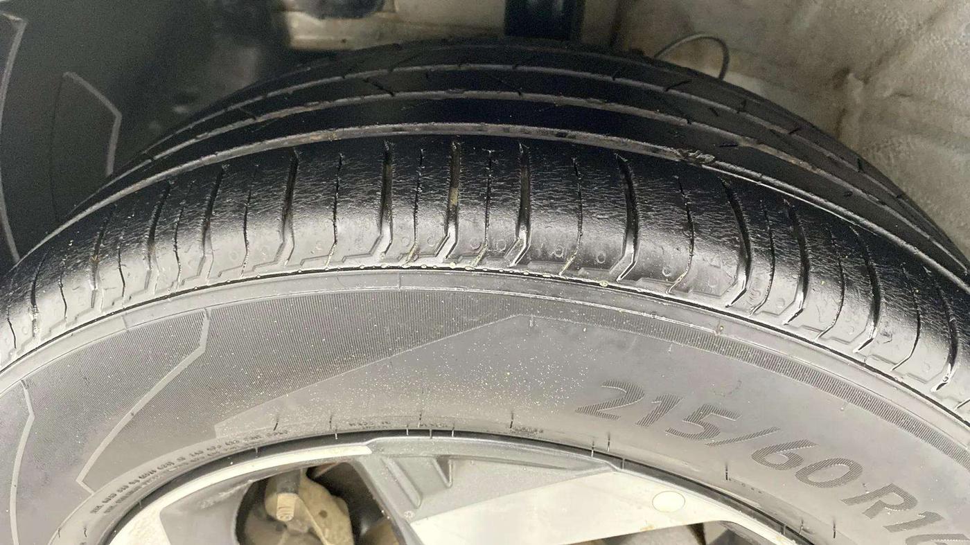 2019 Hyundai VENUE SX 1.0 (O) TURBO, Petrol, Manual, 66,431 km, Left Front Tyre Tread