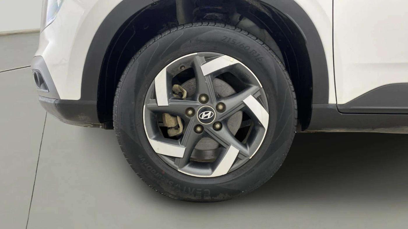 2019 Hyundai VENUE SX 1.0 (O) TURBO, Petrol, Manual, 66,431 km, Left Front Wheel