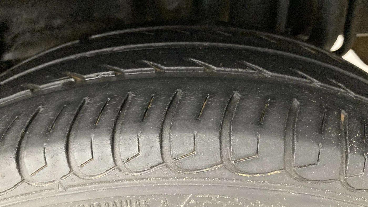 2024 Tata Tiago XTA CNG , CNG, Automatic, 13,315 km, Left Rear Tyre Tread