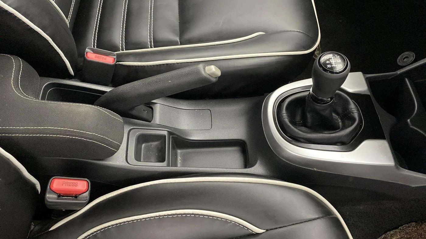 2019 Honda WR-V 1.2L I-VTEC VX MT, Petrol, Manual, 37,459 km, Gear Lever