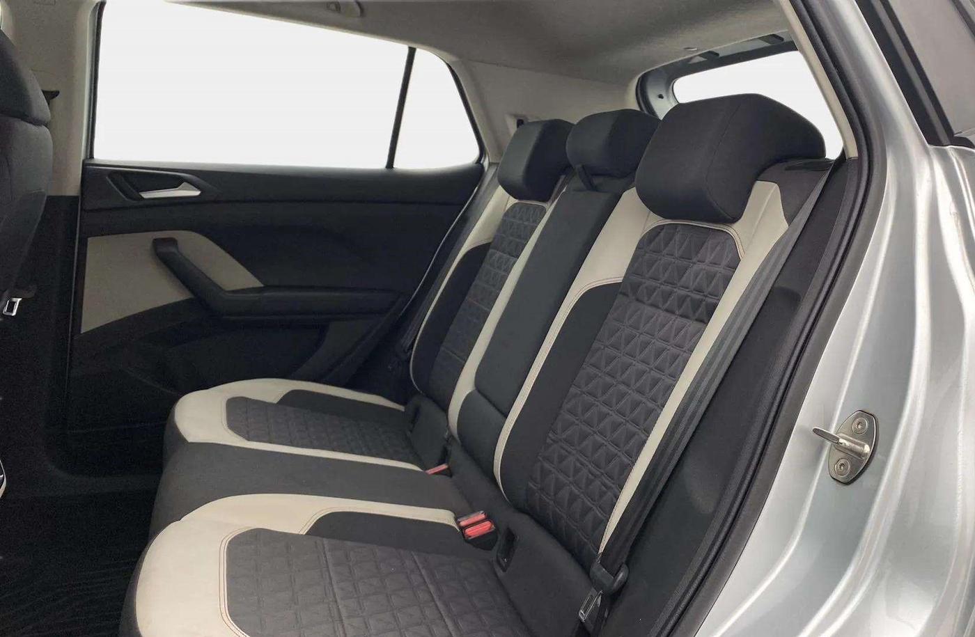 2021 Volkswagen TAIGUN GT 1.5 TSI MT, CNG, Manual, 16,308 km, Right Side Rear Door Cabin