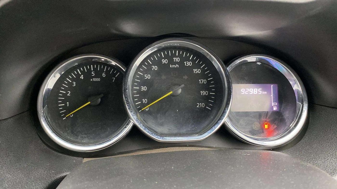 2017 Renault Duster RXL PETROL, Petrol, Manual, 93,041 km, Odometer Image
