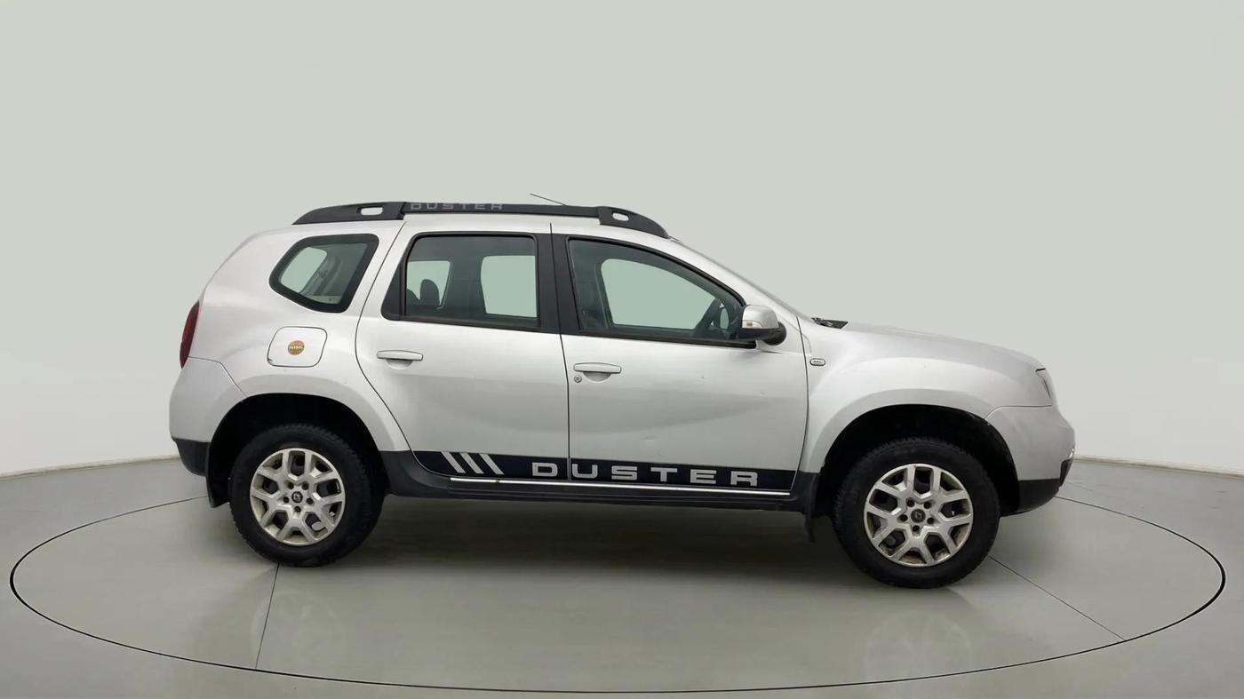 2017 Renault Duster RXL PETROL, Petrol, Manual, 93,041 km, Right Side View