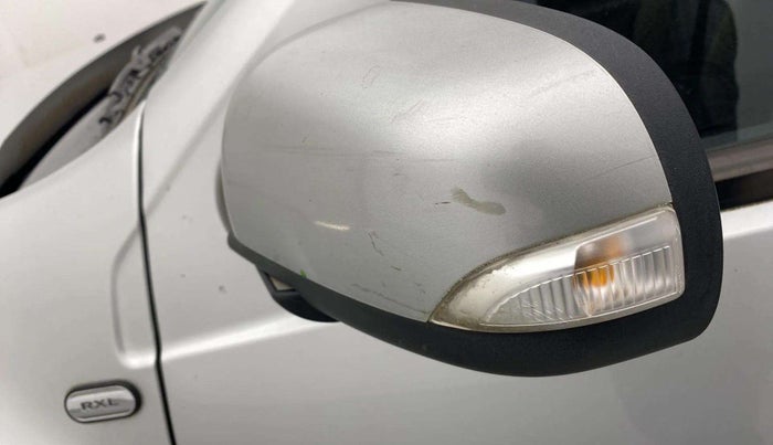 2017 Renault Duster RXL PETROL, Petrol, Manual, 92,958 km, Left rear-view mirror - Indicator light has minor damage