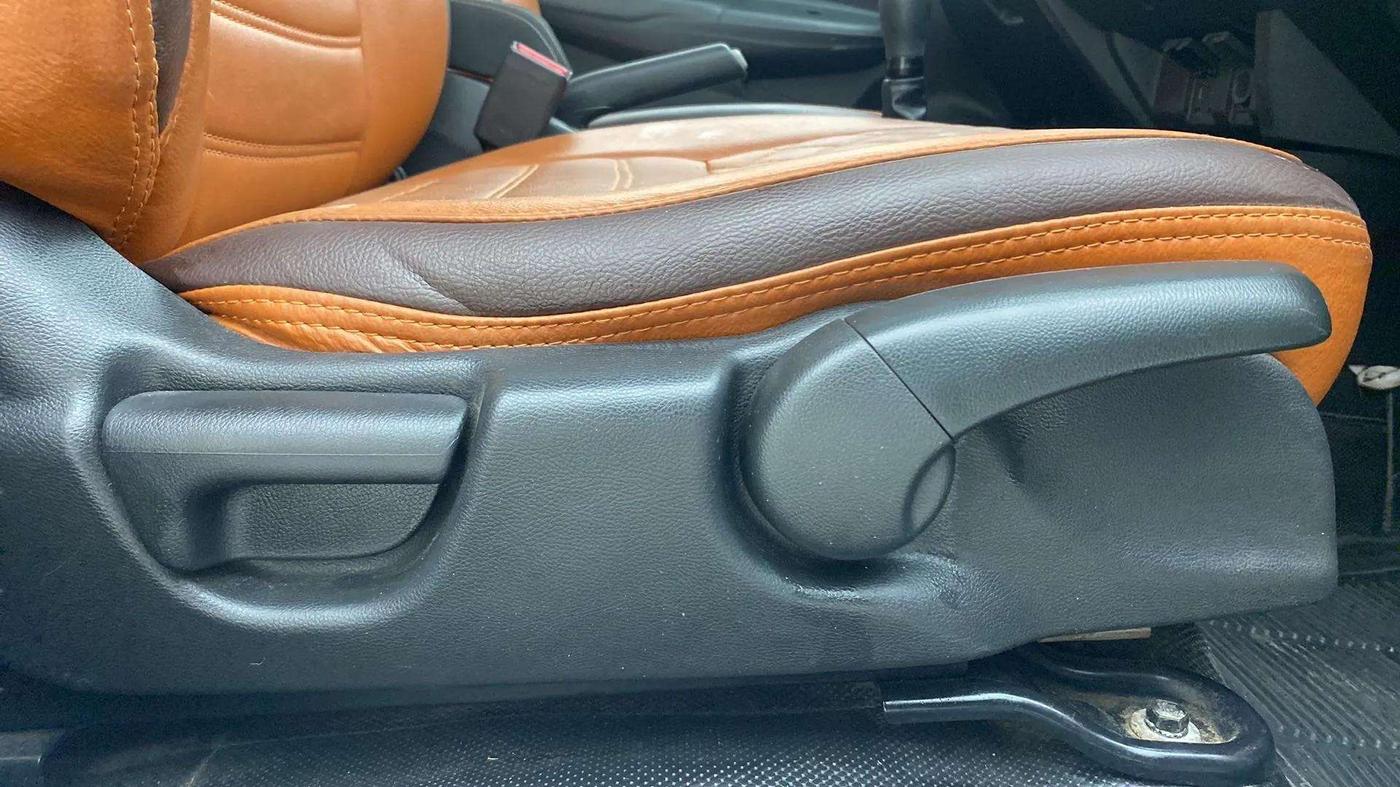 2018 Honda WR-V 1.2L I-VTEC VX MT, Petrol, Manual, 74,230 km, Driver Side Adjustment Panel