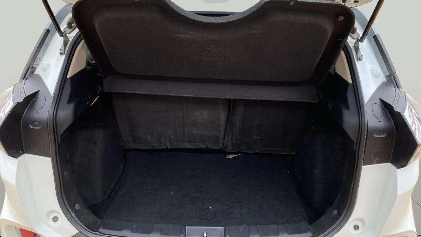 2021 Tata NEXON XZ PLUS DIESEL SUNROOF, Diesel, Manual, 53,450 km, Boot Inside