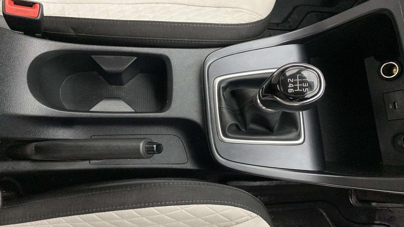 2021 Hyundai Creta S 1.5 PETROL, Petrol, Manual, 90,774 km, Gear Lever