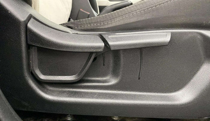 2021 Hyundai Creta S 1.5 PETROL, Petrol, Manual, 90,774 km, Driver Side Adjustment Panel