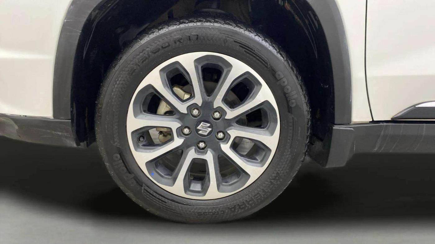 2023 Maruti Grand Vitara ALPHA SMART HYBRID, Petrol, Manual, 36,443 km, Left Front Wheel