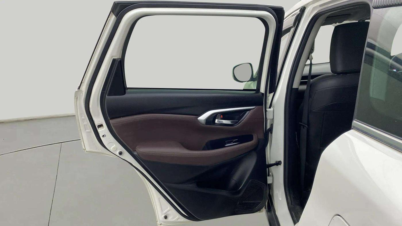 2023 Maruti Grand Vitara ALPHA SMART HYBRID, Petrol, Manual, 36,443 km, LHS Rear Door
