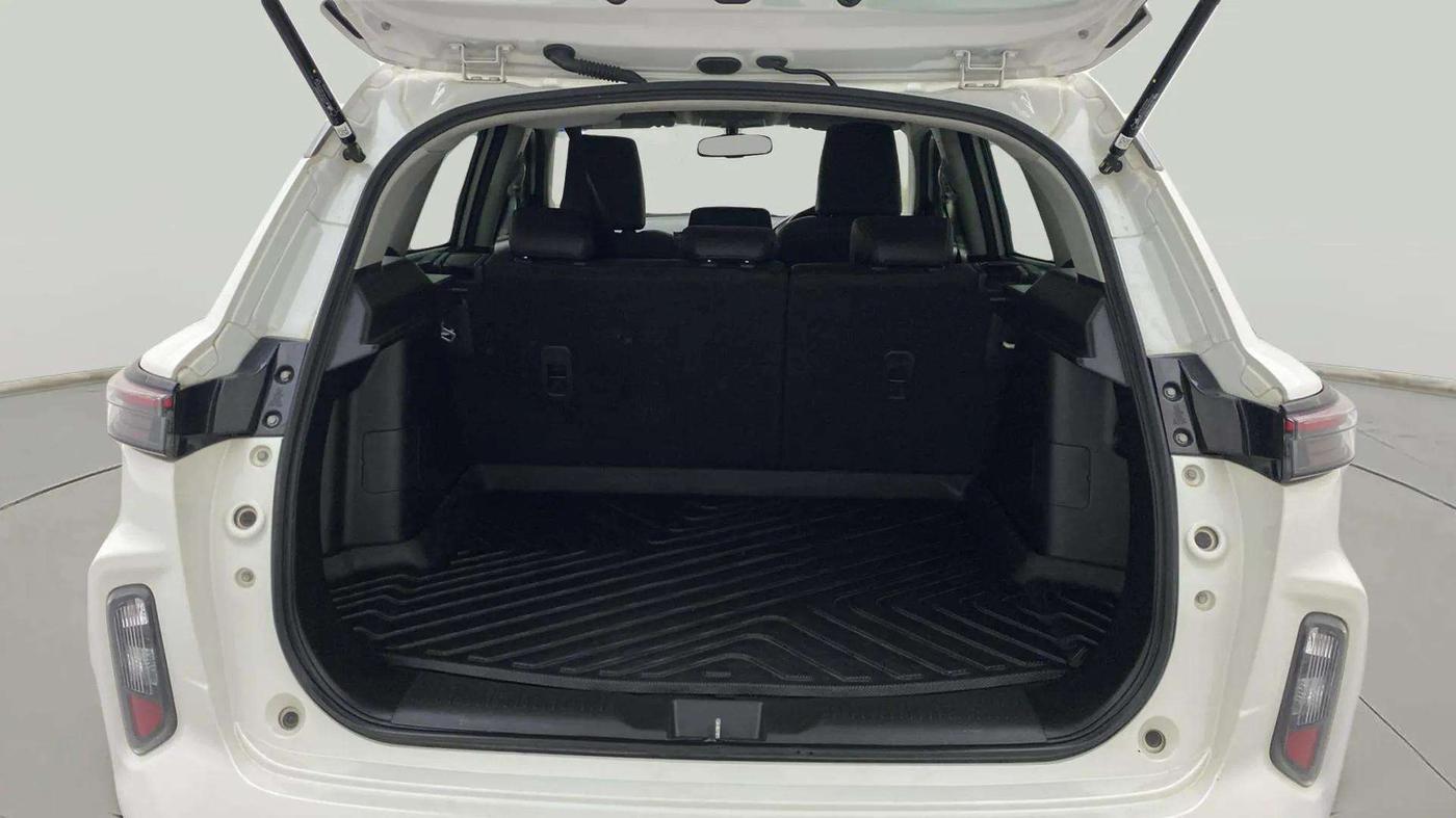 2023 Maruti Grand Vitara ALPHA SMART HYBRID, Petrol, Manual, 36,443 km, Boot Inside