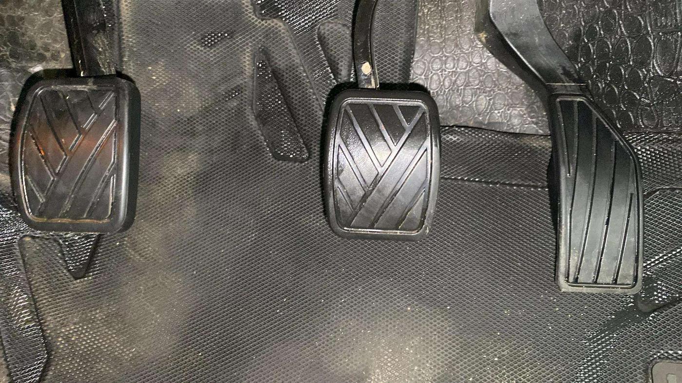 2023 Maruti Grand Vitara ALPHA SMART HYBRID, Petrol, Manual, 36,443 km, Pedals