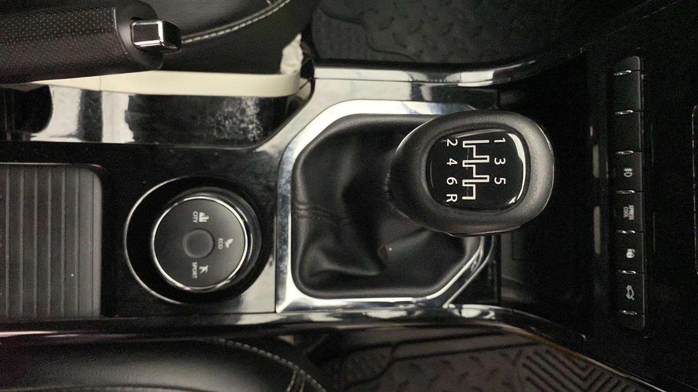 2022 Tata NEXON XZ PLUS (HS) PETROL, Petrol, Manual, 32,503 km, Gear Lever