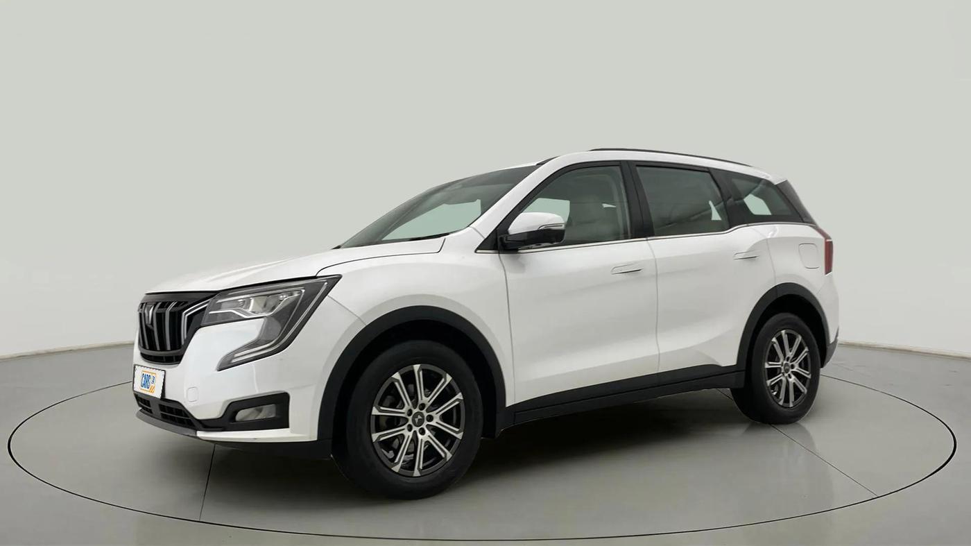 2023 Mahindra XUV700 AX 7 LUXURY P AT 7 STR, Petrol, Automatic, 18,150 km, Left Front Diagonal