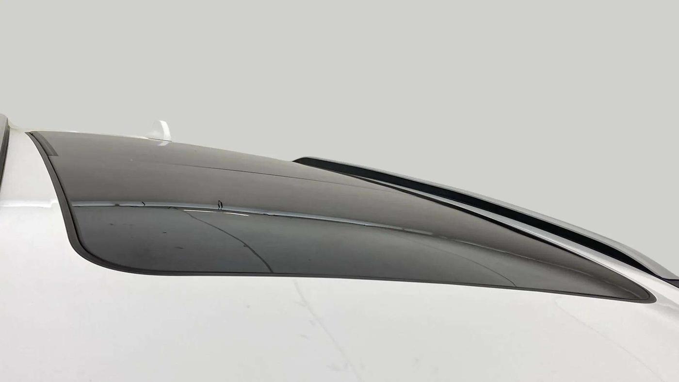 2023 Mahindra XUV700 AX 7 LUXURY P AT 7 STR, Petrol, Automatic, 18,150 km, Moonroof/ Sunroof