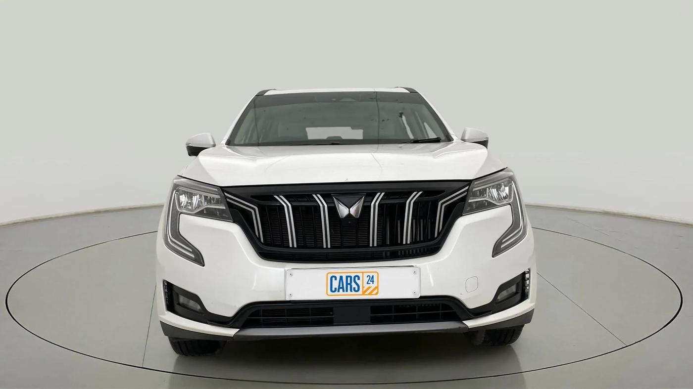 2023 Mahindra XUV700 AX 7 LUXURY P AT 7 STR, Petrol, Automatic, 18,150 km, Front