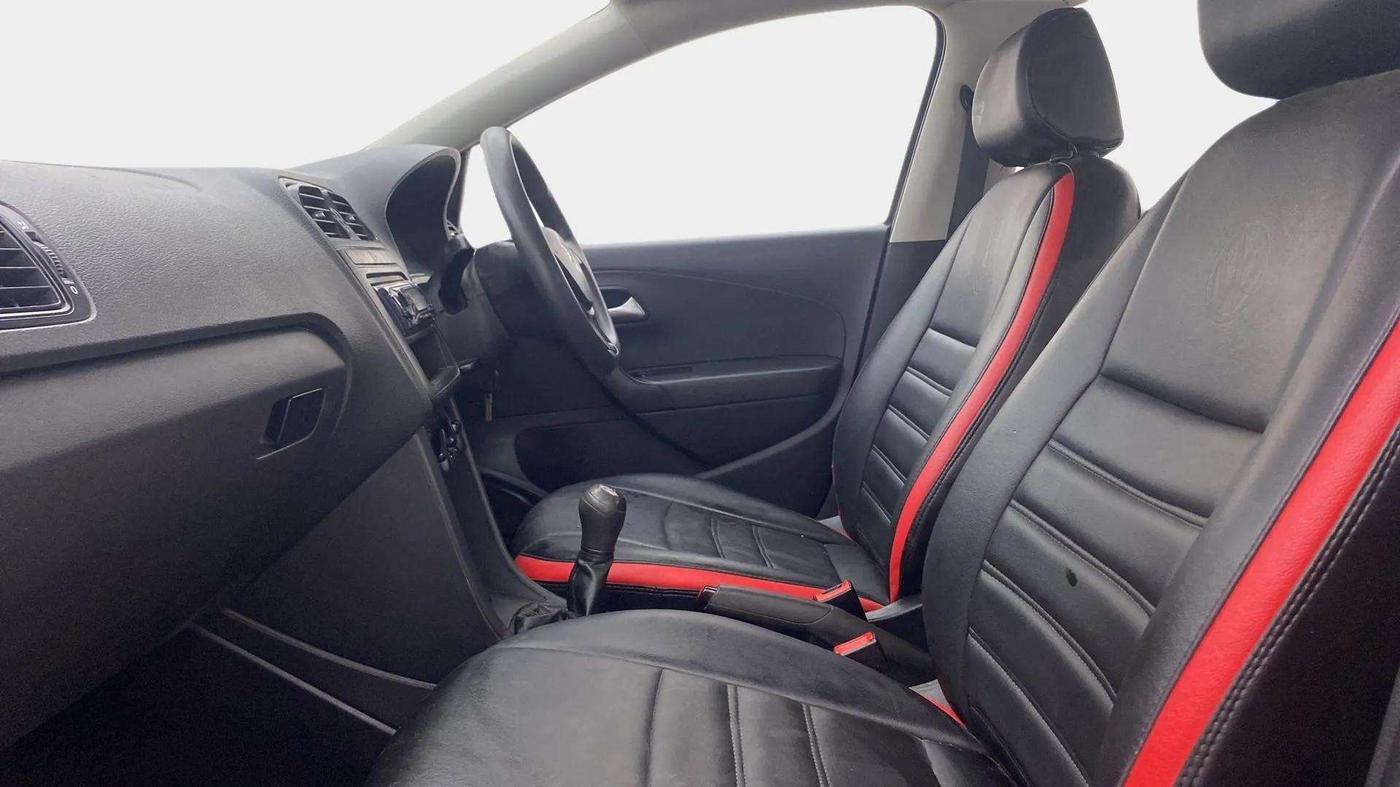 2017 Volkswagen Ameo TRENDLINE 1.2L, Petrol, Manual, 51,110 km, Right Side Front Door Cabin