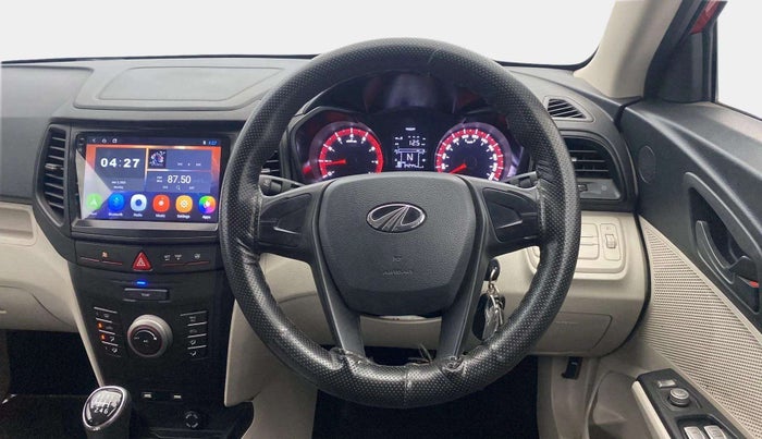 2020 Mahindra XUV300 W4 1.2 PETROL, Petrol, Manual, 34,210 km, Steering Wheel Close Up