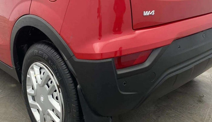 2020 Mahindra XUV300 W4 1.2 PETROL, Petrol, Manual, 34,210 km, Rear bumper - Minor scratches