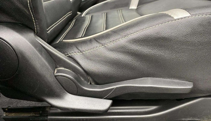 2020 Maruti Swift VXI, Petrol, Manual, 61,211 km, Driver Side Adjustment Panel