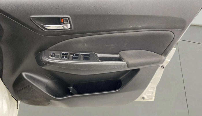 2020 Maruti Swift VXI, Petrol, Manual, 61,211 km, Driver Side Door Panels Control