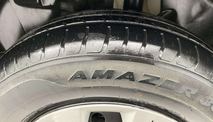 2020 Maruti Swift VXI, Petrol, Manual, 61,211 km, Left Rear Tyre Tread