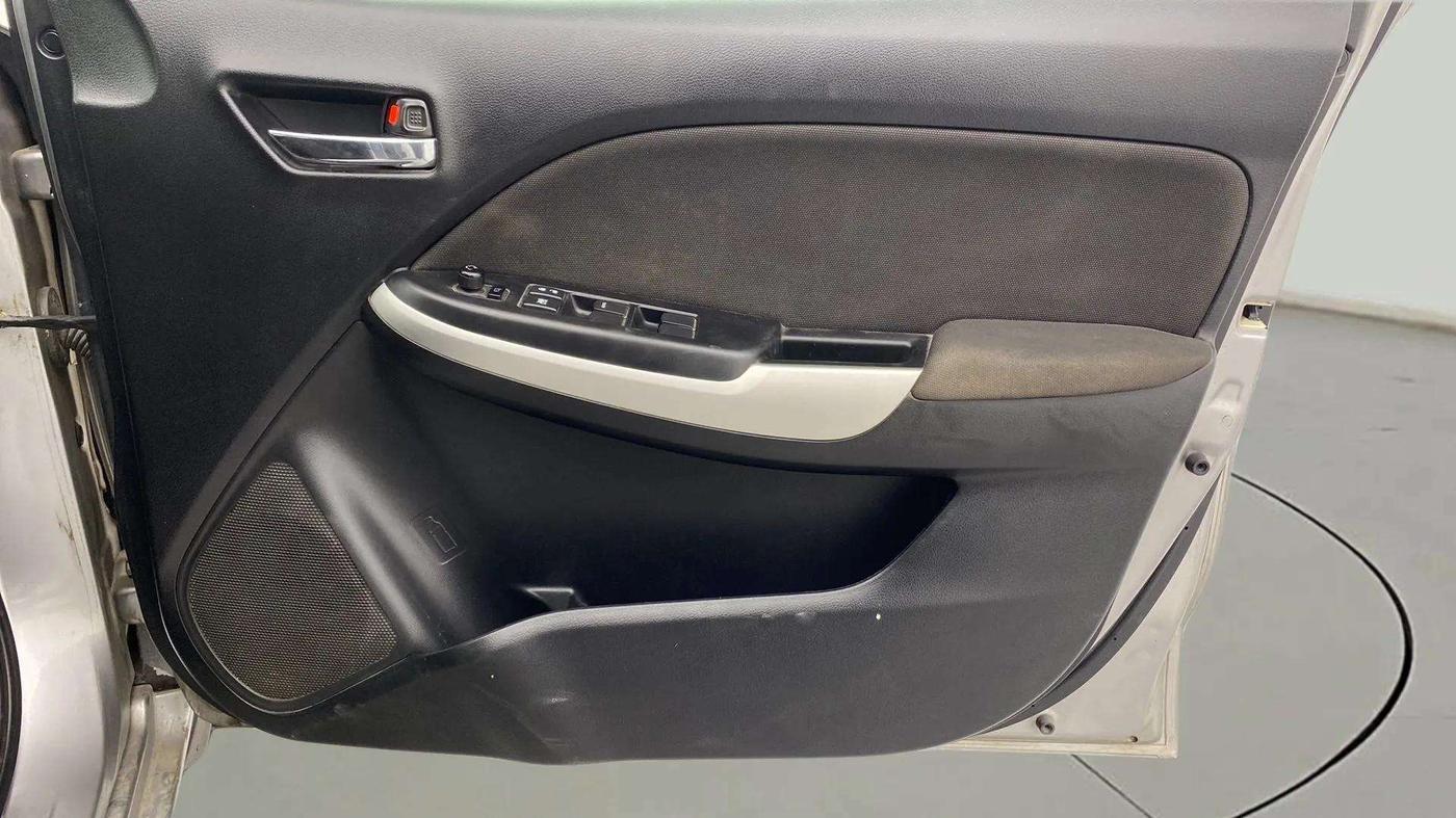 2018 Maruti Baleno ALPHA CVT PETROL 1.2, Petrol, Automatic, 57,234 km, Driver Side Door Panels Control