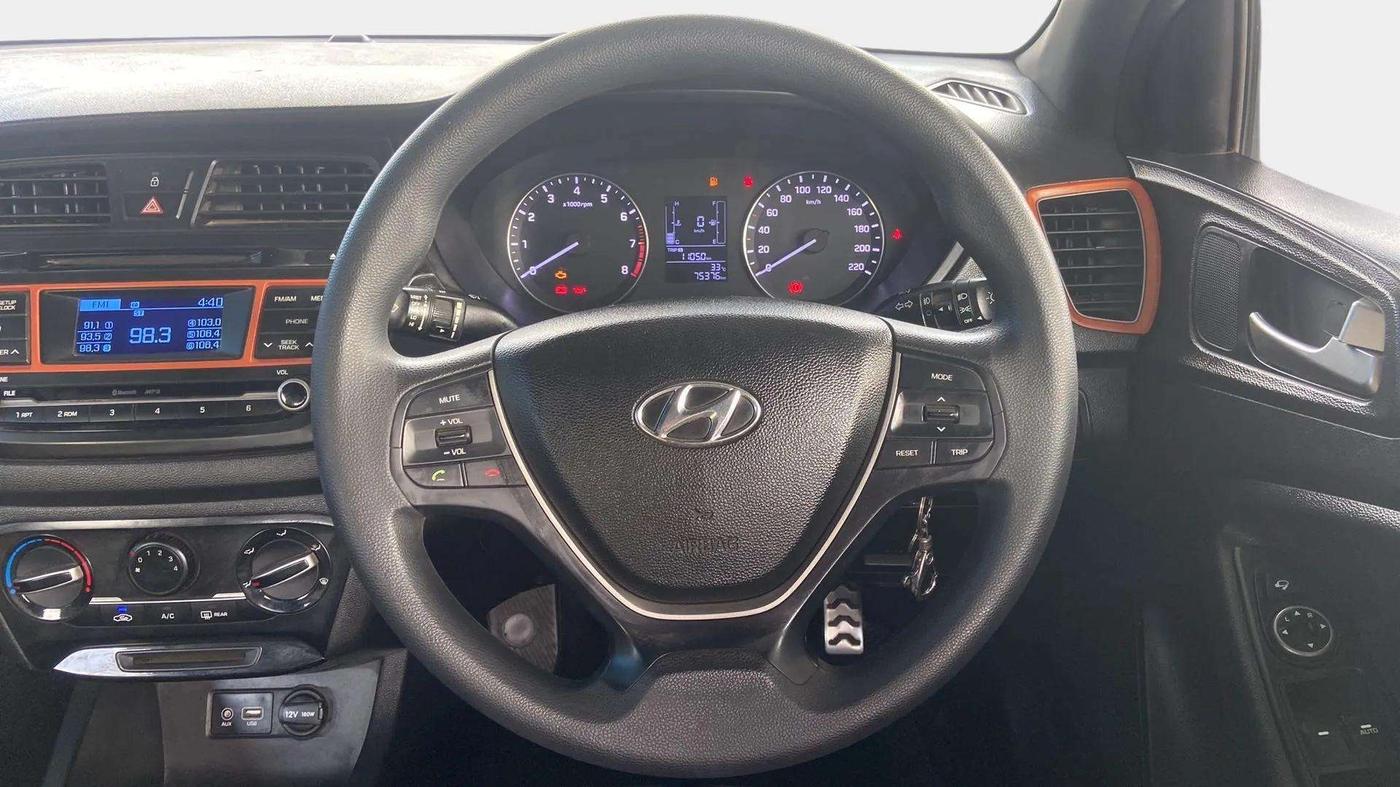 2016 Hyundai i20 Active 1.2 S, Petrol, Manual, 75,385 km, Steering Wheel Close Up