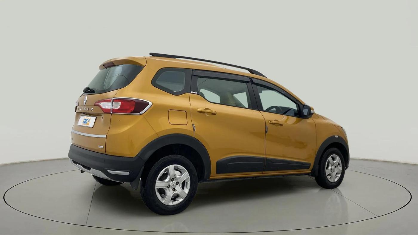 2019 Renault TRIBER RXZ, Petrol, Manual, 51,725 km, Right Back Diagonal