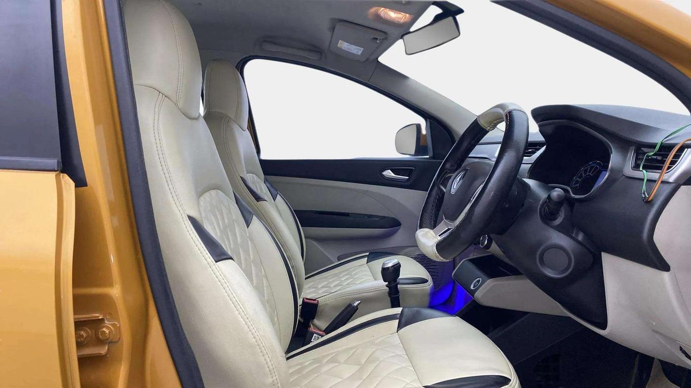 2019 Renault TRIBER RXZ, Petrol, Manual, 51,725 km, Right Side Front Door Cabin