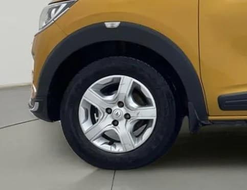 2019 Renault TRIBER RXZ, Petrol, Manual, 51,725 km, Left Front Wheel