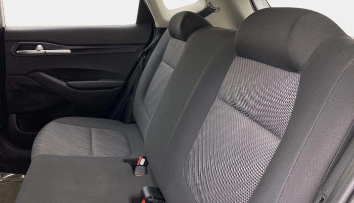 2021 KIA SELTOS HTK 1.5 DIESEL, Diesel, Manual, 42,012 km, Right Side Rear Door Cabin