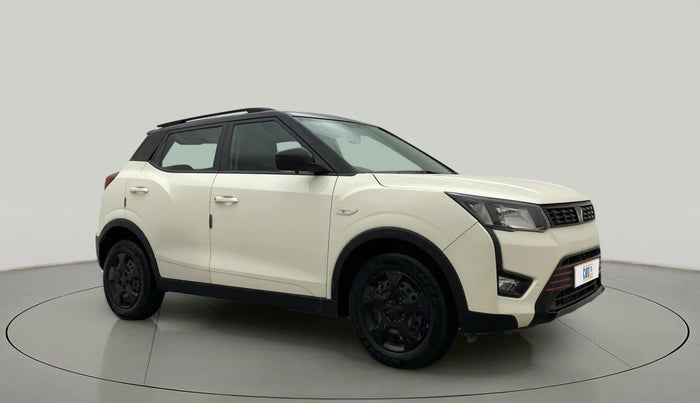 2023 Mahindra XUV300 W6 1.2 PETROL, Petrol, Manual, 18,129 km, Right Front Diagonal