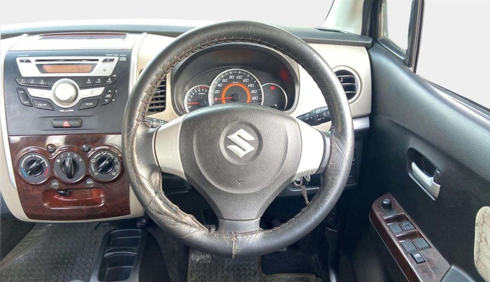 2016 Maruti Wagon R 1.0 VXI, Petrol, Manual, 19,343 km, Steering Wheel Close Up