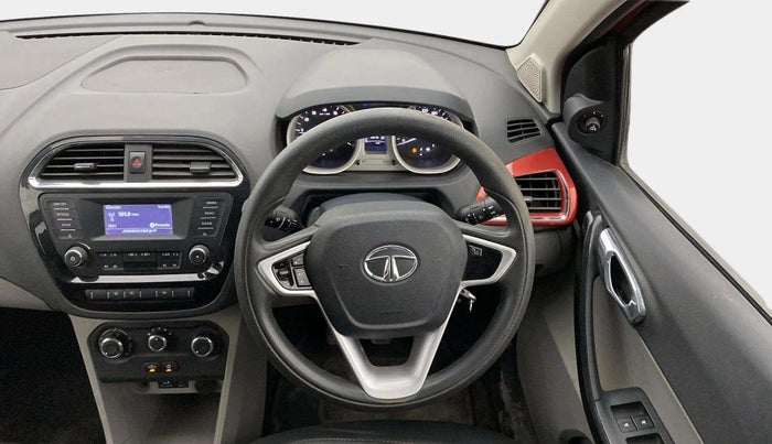 2016 Tata Tiago XZ PETROL, Petrol, Manual, 31,200 km, Steering Wheel Close Up