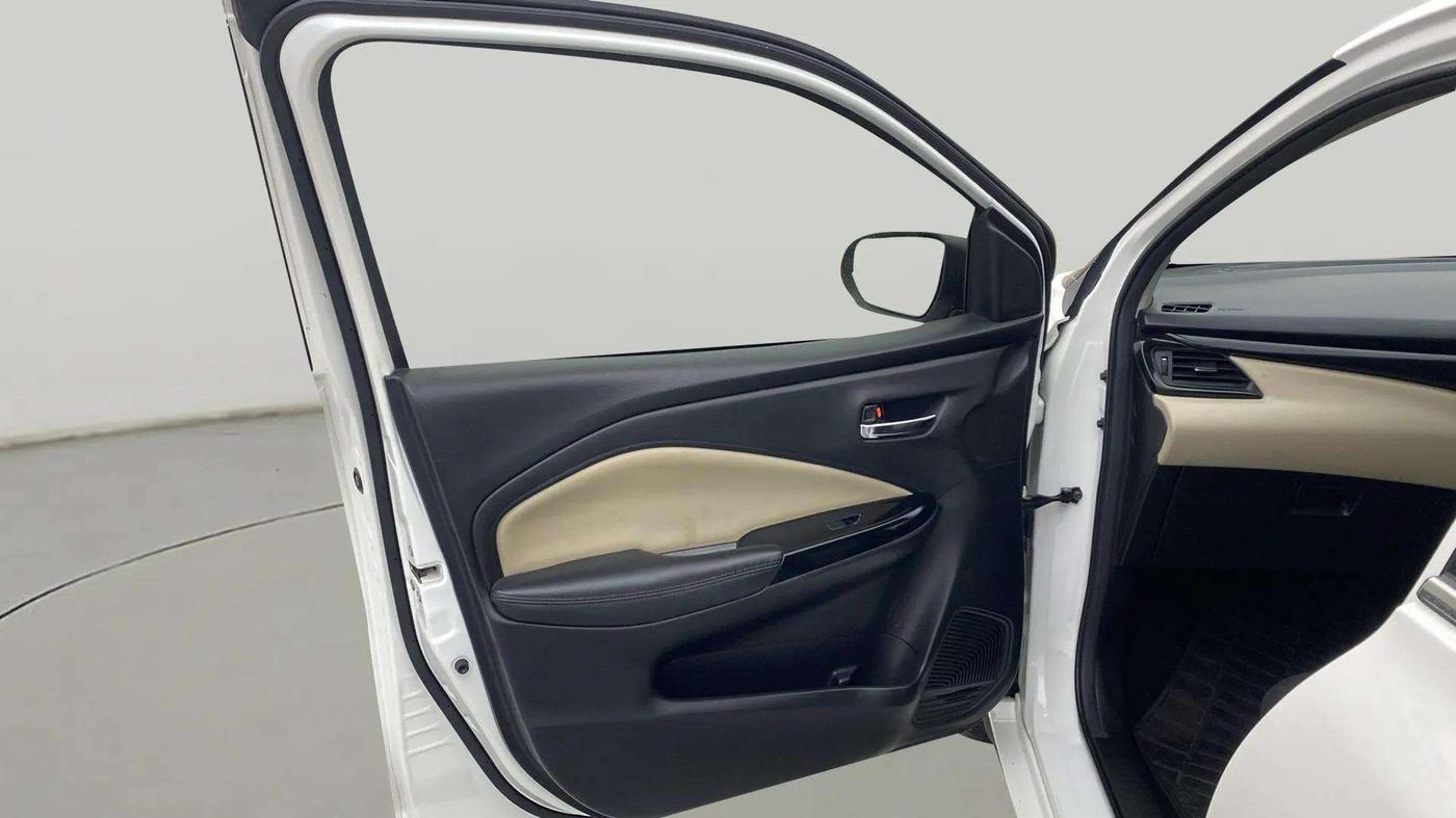 2023 Toyota Glanza G AMT, Petrol, Automatic, 37,830 km, LHS Front Door