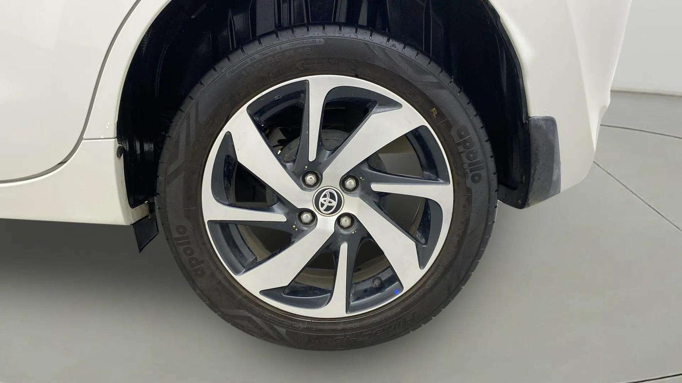 2023 Toyota Glanza G AMT, Petrol, Automatic, 37,830 km, Left Rear Wheel