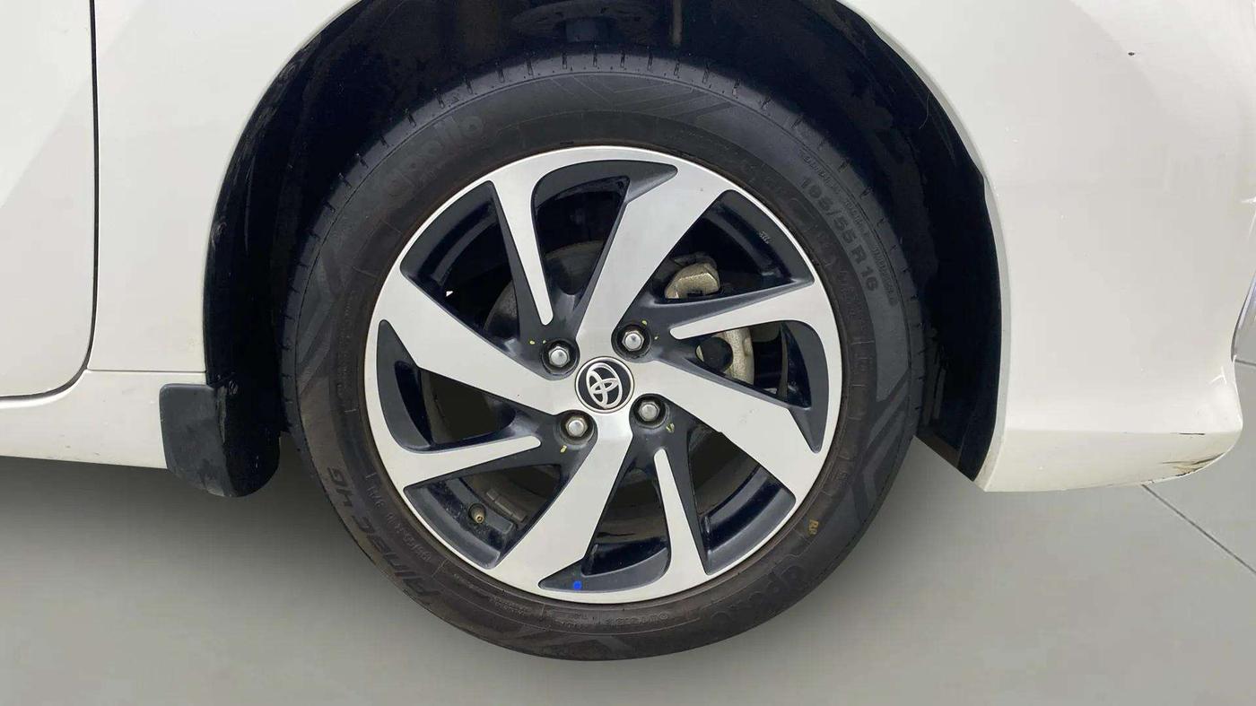 2023 Toyota Glanza G AMT, Petrol, Automatic, 37,830 km, Right Front Wheel