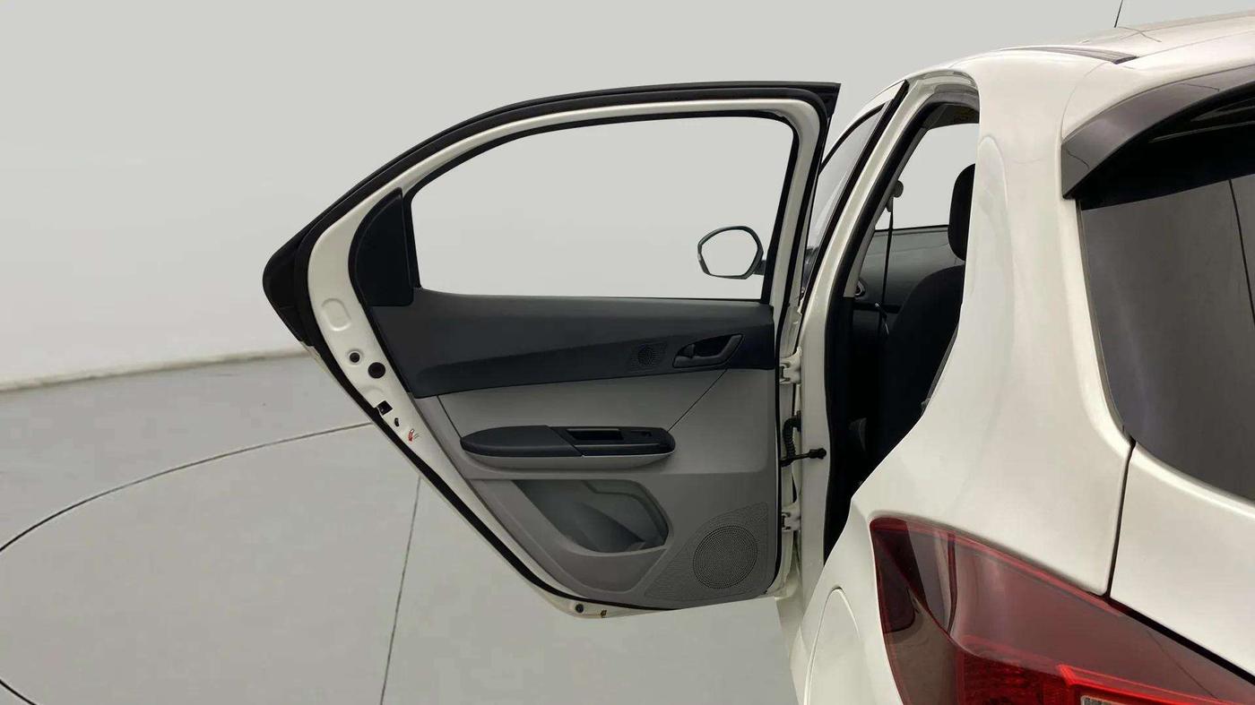 2024 Tata Tiago XTA CNG , CNG, Automatic, 6,485 km, LHS Rear Door