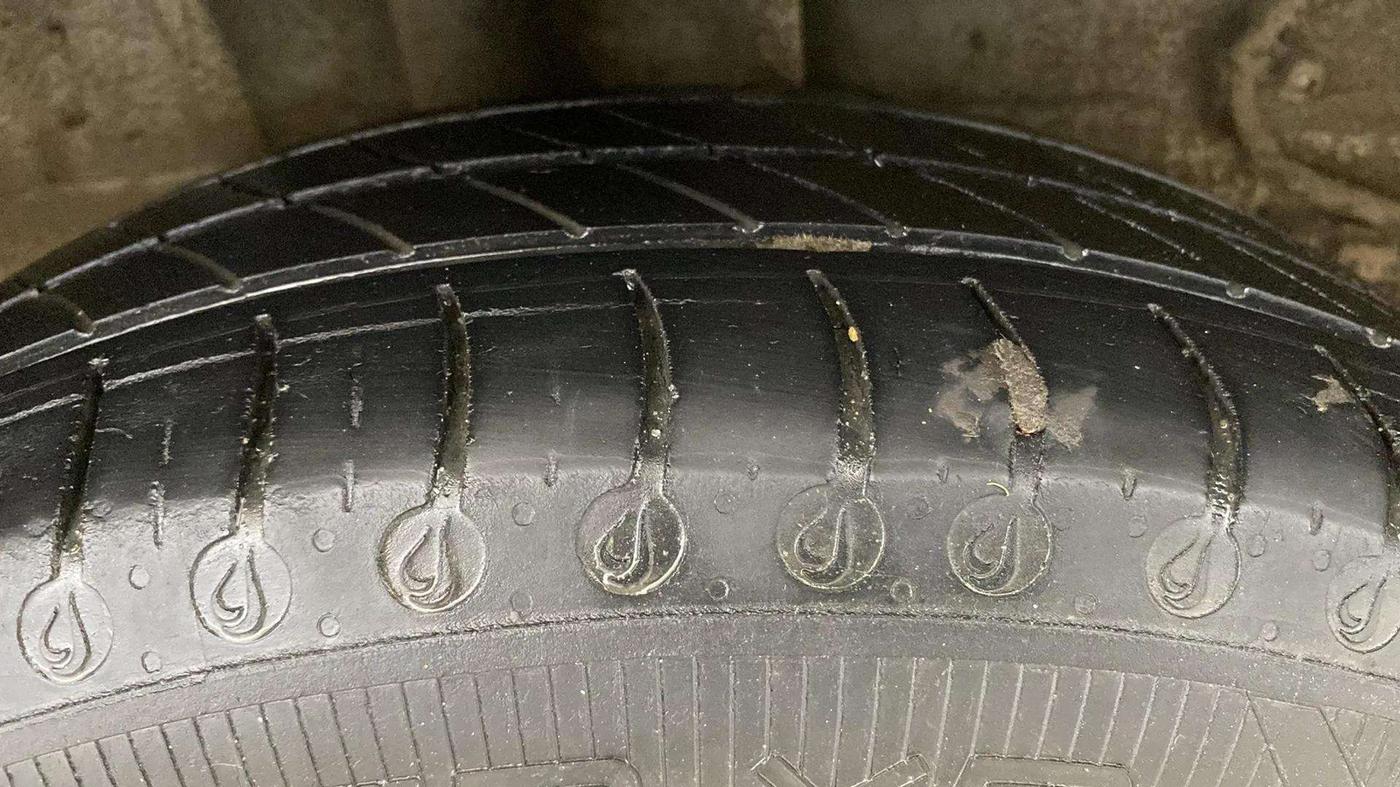 2024 Tata Tiago XTA CNG , CNG, Automatic, 6,485 km, Right Rear Tyre Tread