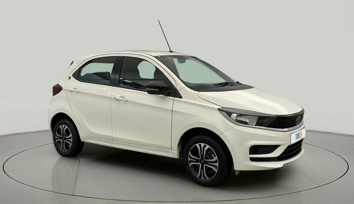 2024 Tata Tiago XTA CNG , CNG, Automatic, 6,102 km, Right Front Diagonal