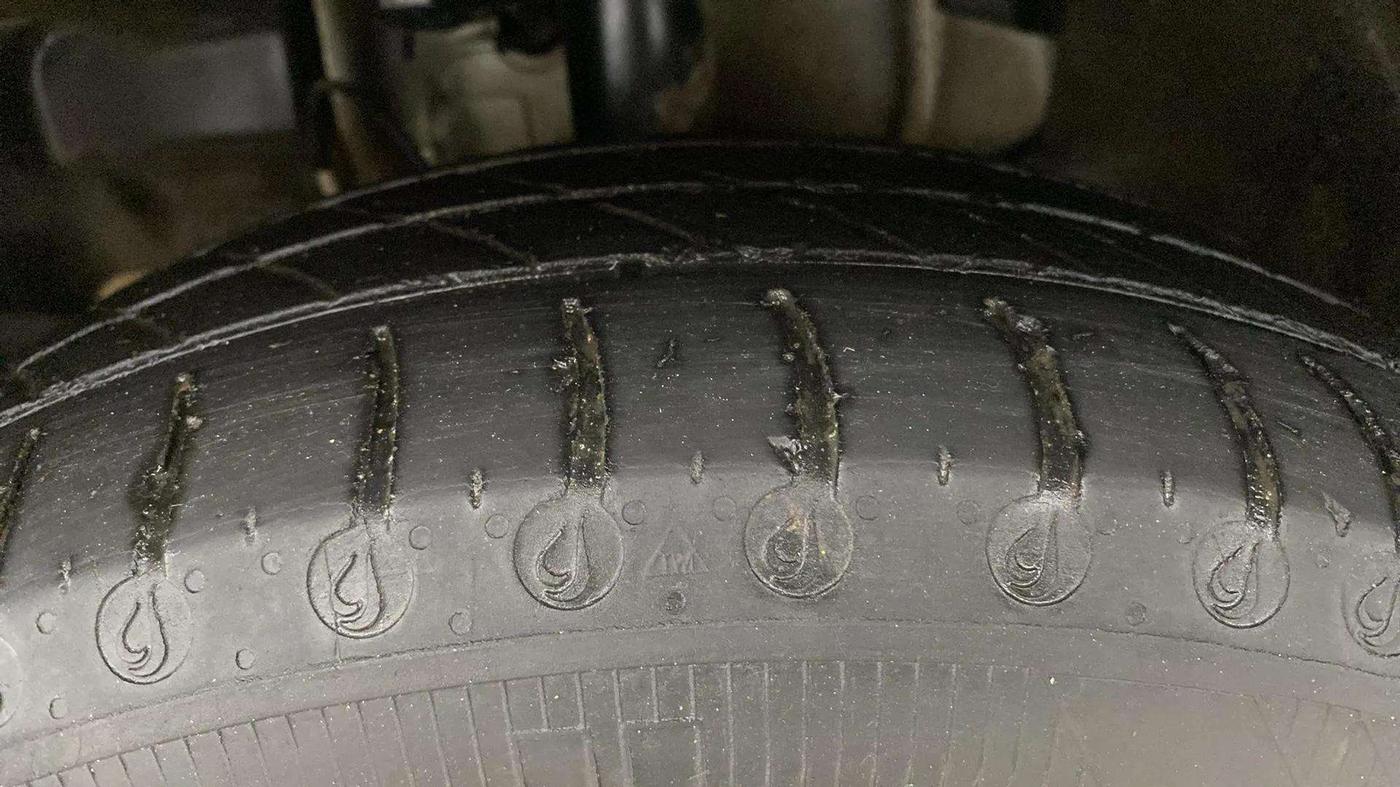 2024 Tata Tiago XTA CNG , CNG, Automatic, 6,485 km, Left Front Tyre Tread