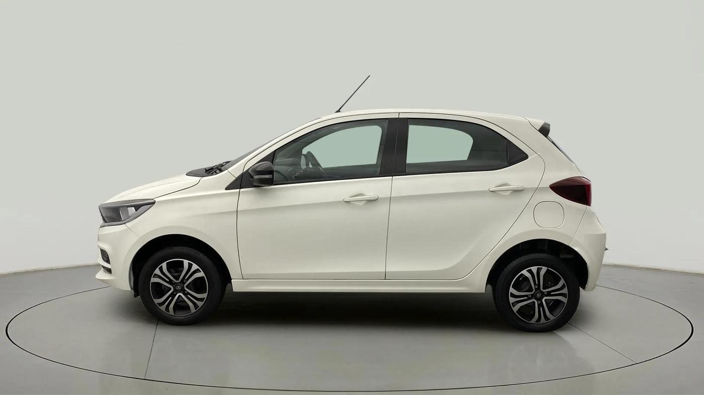 2024 Tata Tiago XTA CNG , CNG, Automatic, 6,485 km, Left Side