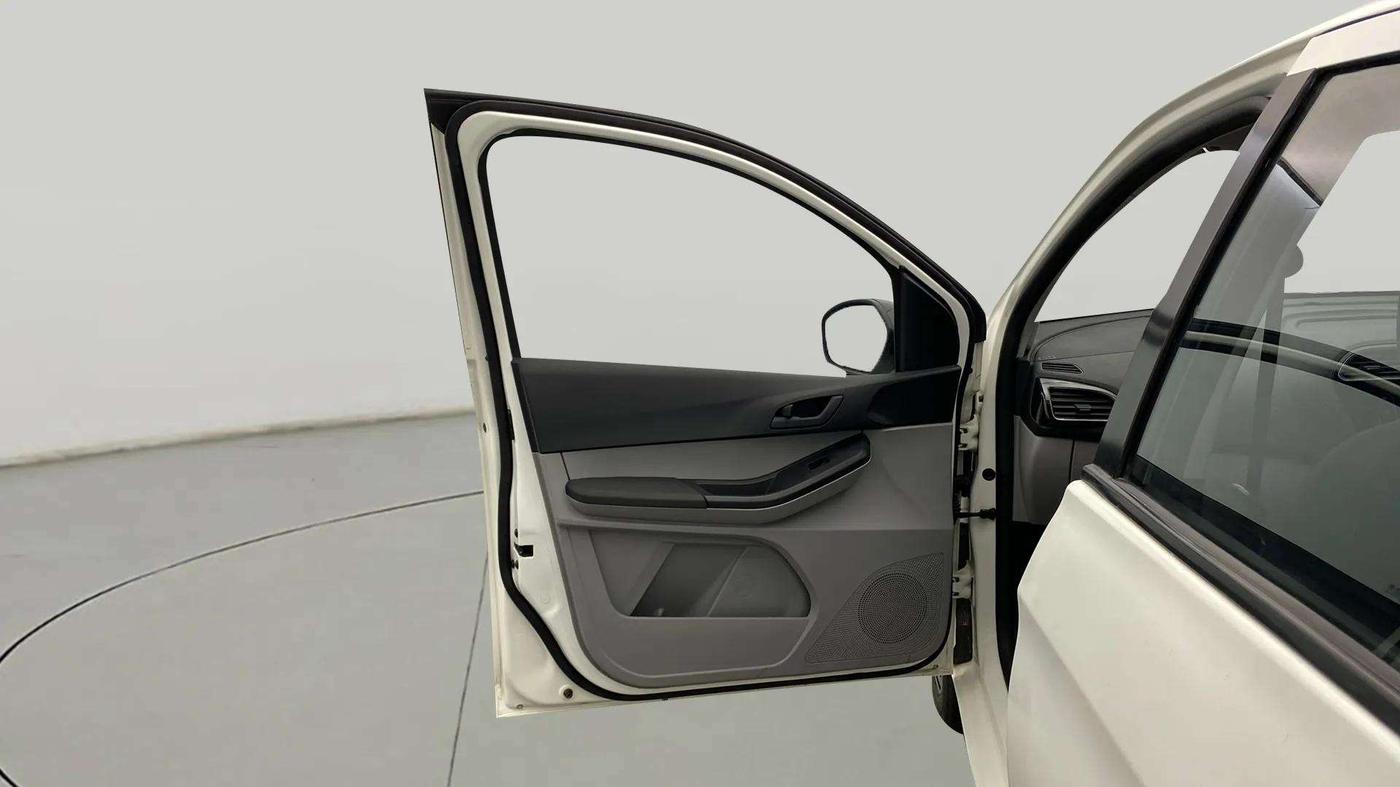 2024 Tata Tiago XTA CNG , CNG, Automatic, 6,485 km, LHS Front Door