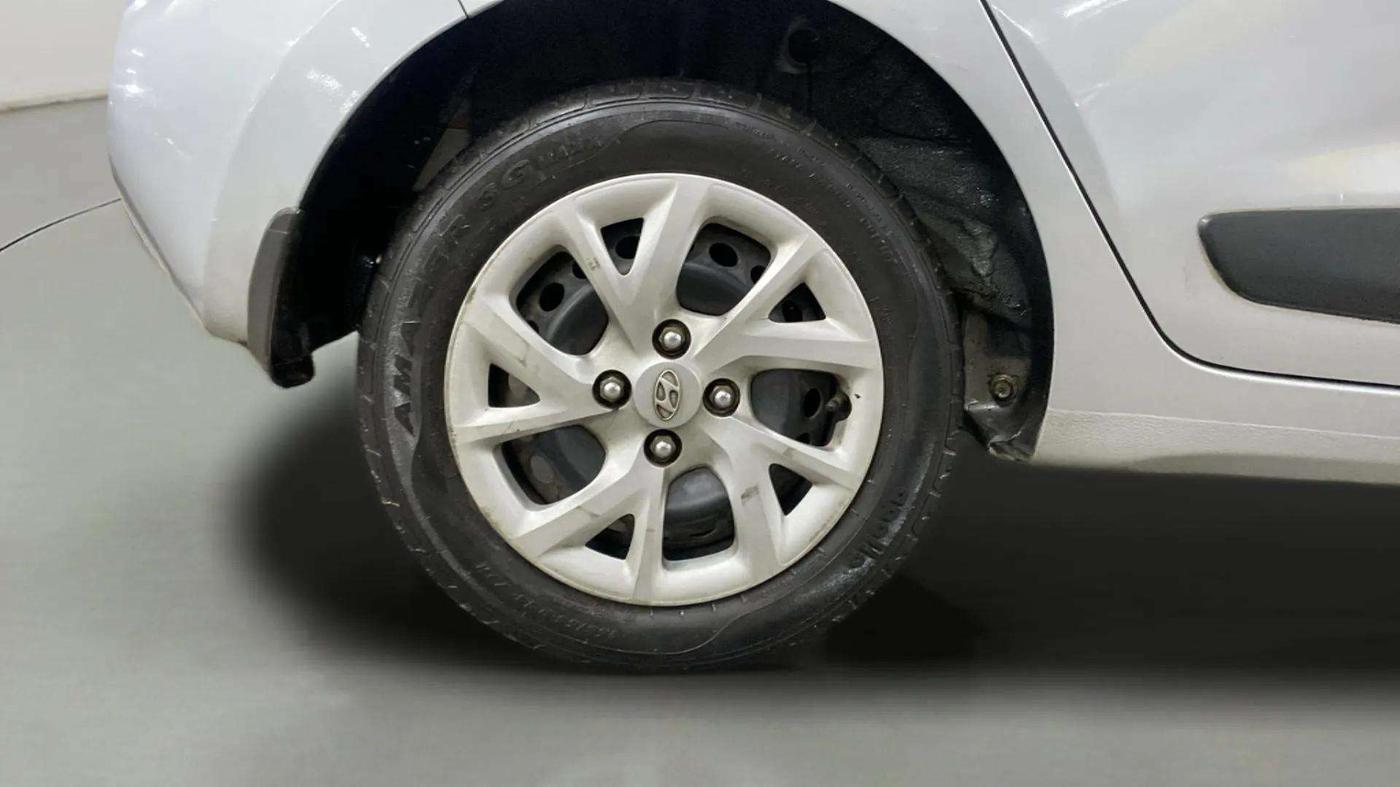 2019 Hyundai Grand i10 MAGNA 1.2 KAPPA VTVT, Petrol, Manual, 36,410 km, Right Rear Wheel