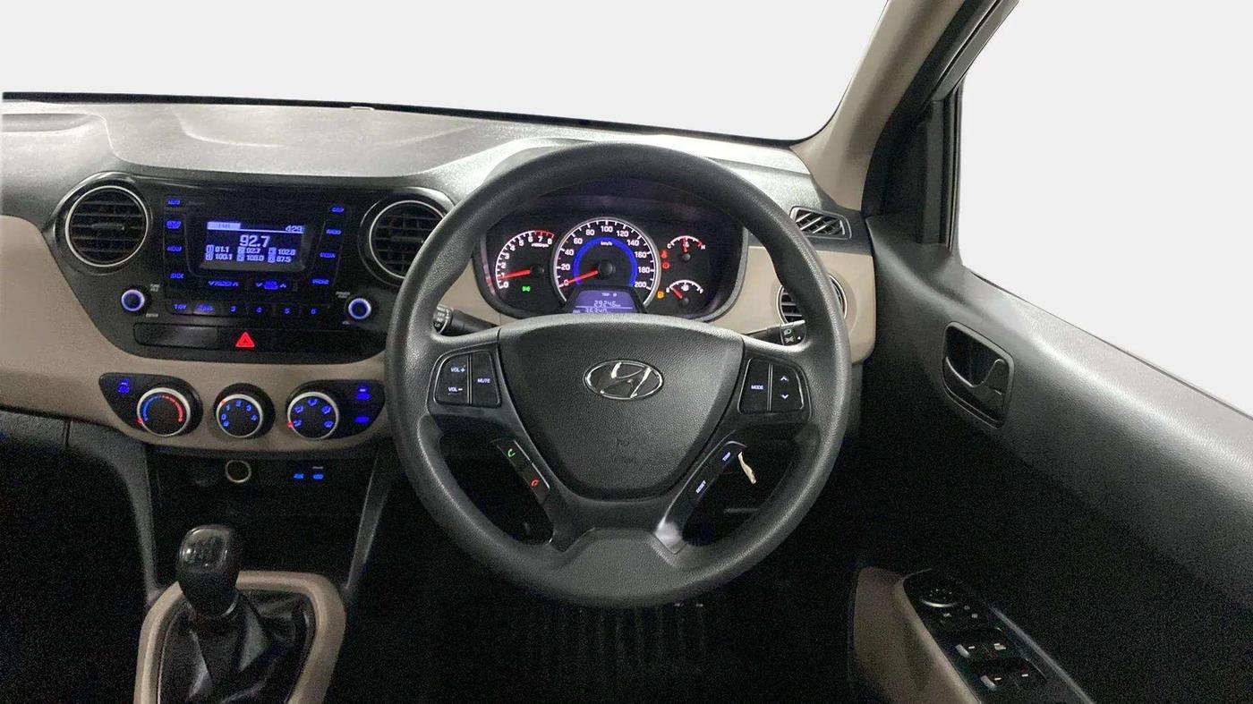 2019 Hyundai Grand i10 MAGNA 1.2 KAPPA VTVT, Petrol, Manual, 36,410 km, Steering Wheel Close Up