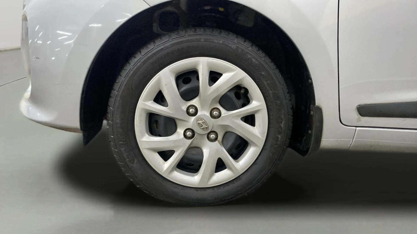 2019 Hyundai Grand i10 MAGNA 1.2 KAPPA VTVT, Petrol, Manual, 36,410 km, Left Front Wheel