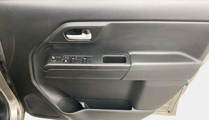 2023 Maruti New Wagon-R VXI 1.0, Petrol, Manual, 8,632 km, Driver Side Door Panels Control