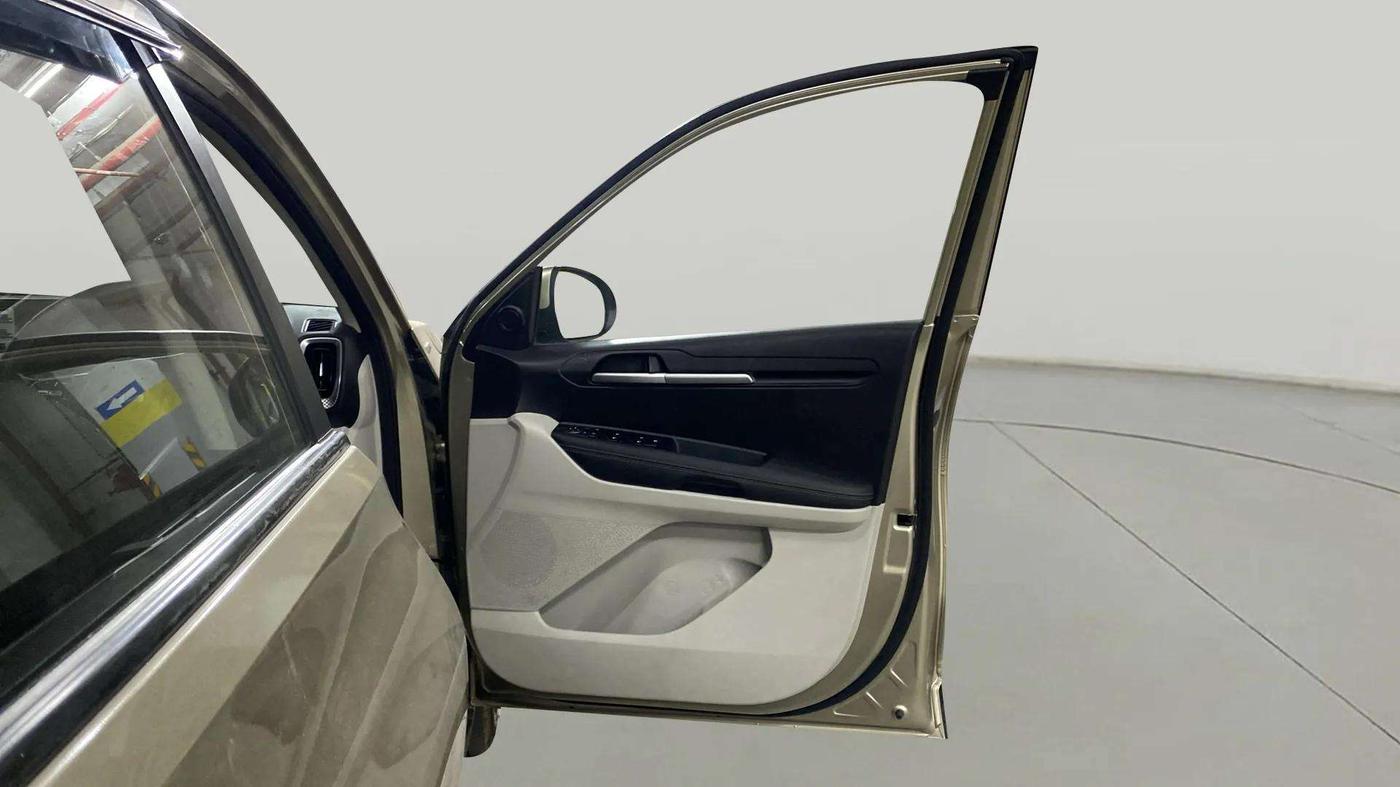 2021 KIA SONET HTX 1.0 IMT, Petrol, Manual, 9,575 km, RHS Front Door