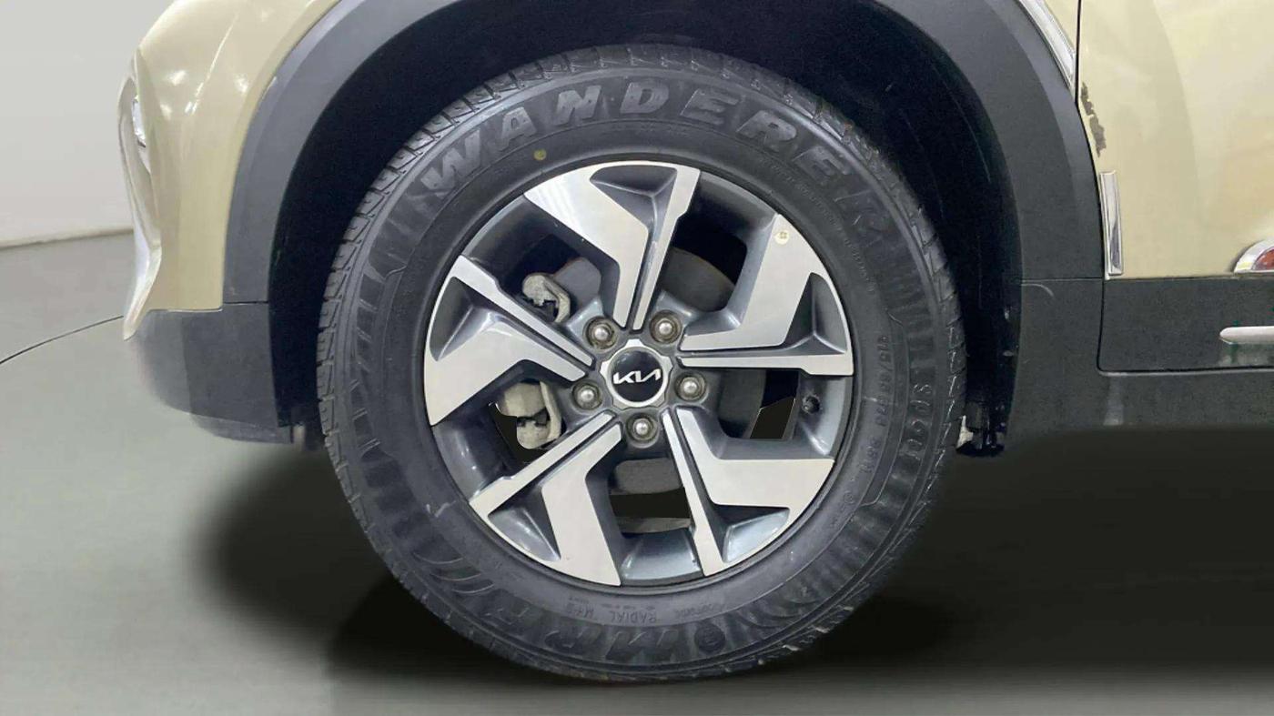 2021 KIA SONET HTX 1.0 IMT, Petrol, Manual, 9,575 km, Left Front Wheel